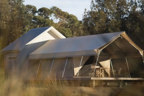 Bangalay Retreat, African-styled safari tent